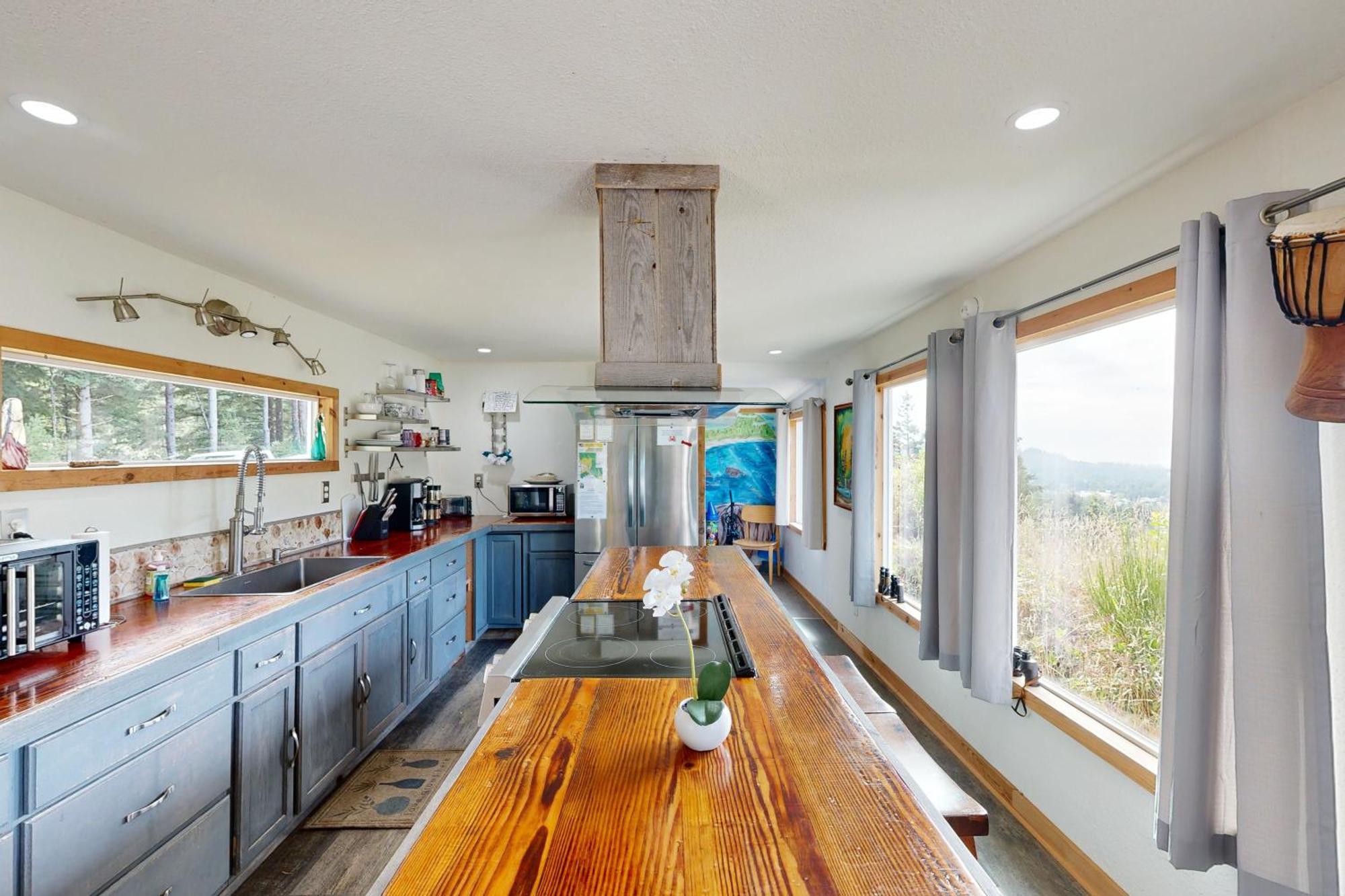 Hummingbird Hideout Villa Port Orford Exterior photo