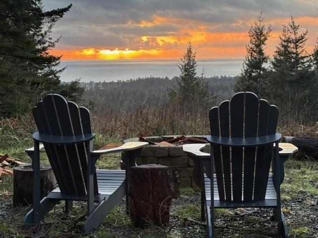 Hummingbird Hideout Villa Port Orford Exterior photo